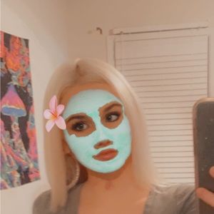 Meet your Posher, Kiley